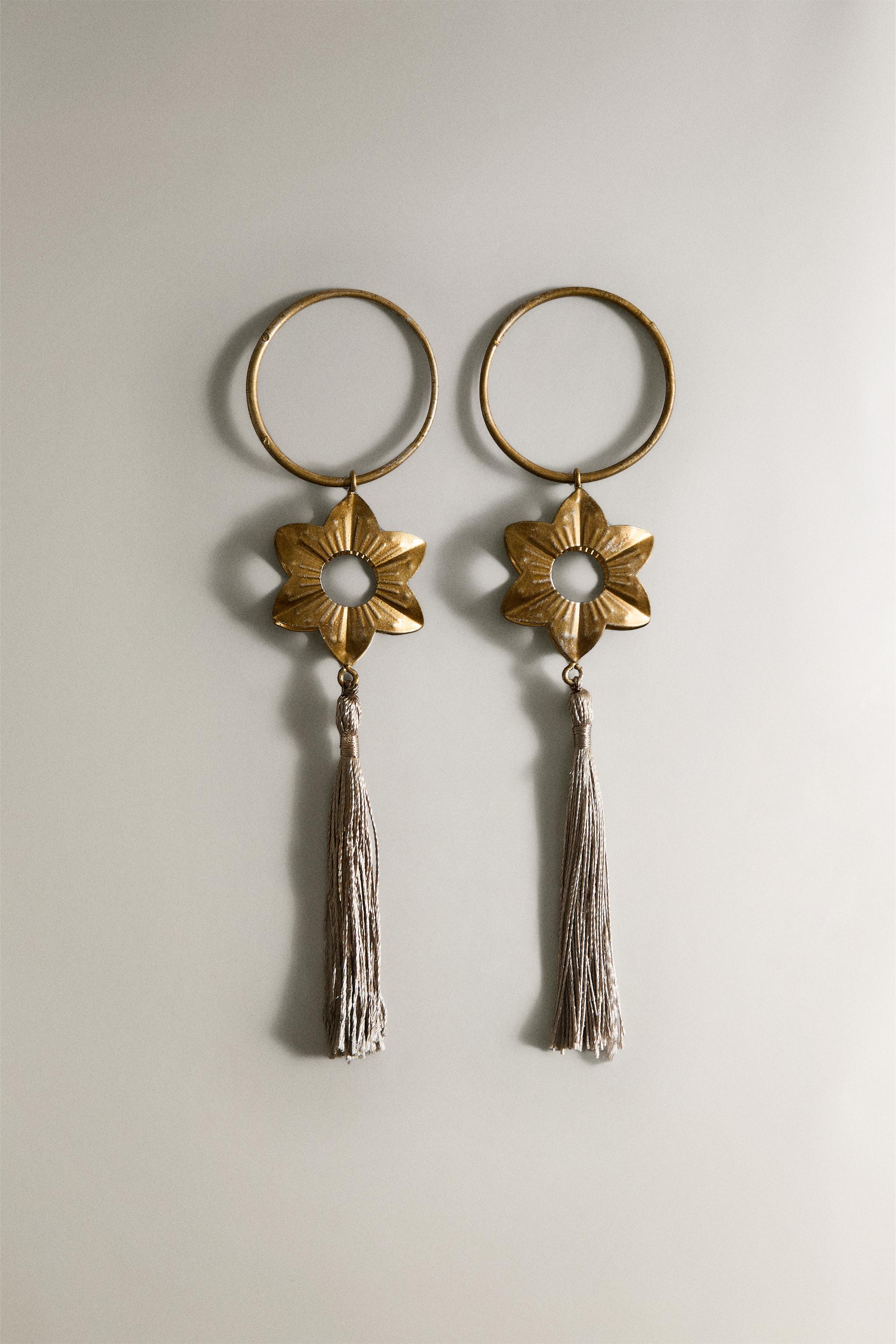 SET OF CHRISTMAS METAL TASSEL NAPKIN RINGS (SET OF 2)